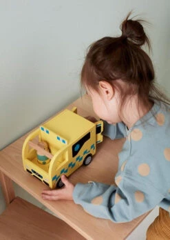 Kids Concept Ambulance Aiden 3 Jr+ 16 Kids Concept Ambulance Aiden 3 Jr+ -Janob Verkoop KidsConceptambulanceAiden3jr 1000601a