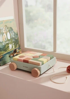 Kids Concept Blokkenkar Edvin 18 Mnd+ -Janob Verkoop KidsConceptblokkenkarEdvin1000759C