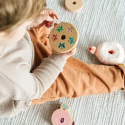 Lilliputiens Stapeltoren Flamingo Anais 9 Mnd+ -Janob Verkoop LilliputiensstapeltorenflamingoAnais9mnd 83260b