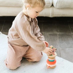 Lilliputiens Stapeltoren Flamingo Anais 9 Mnd+ -Janob Verkoop LilliputiensstapeltorenflamingoAnais9mnd 83260c