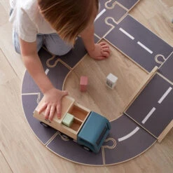 Kids Concept Autobaan Aiden 1 Jr+ -Janob Verkoop kids concept autobaan aiden 1000425 i